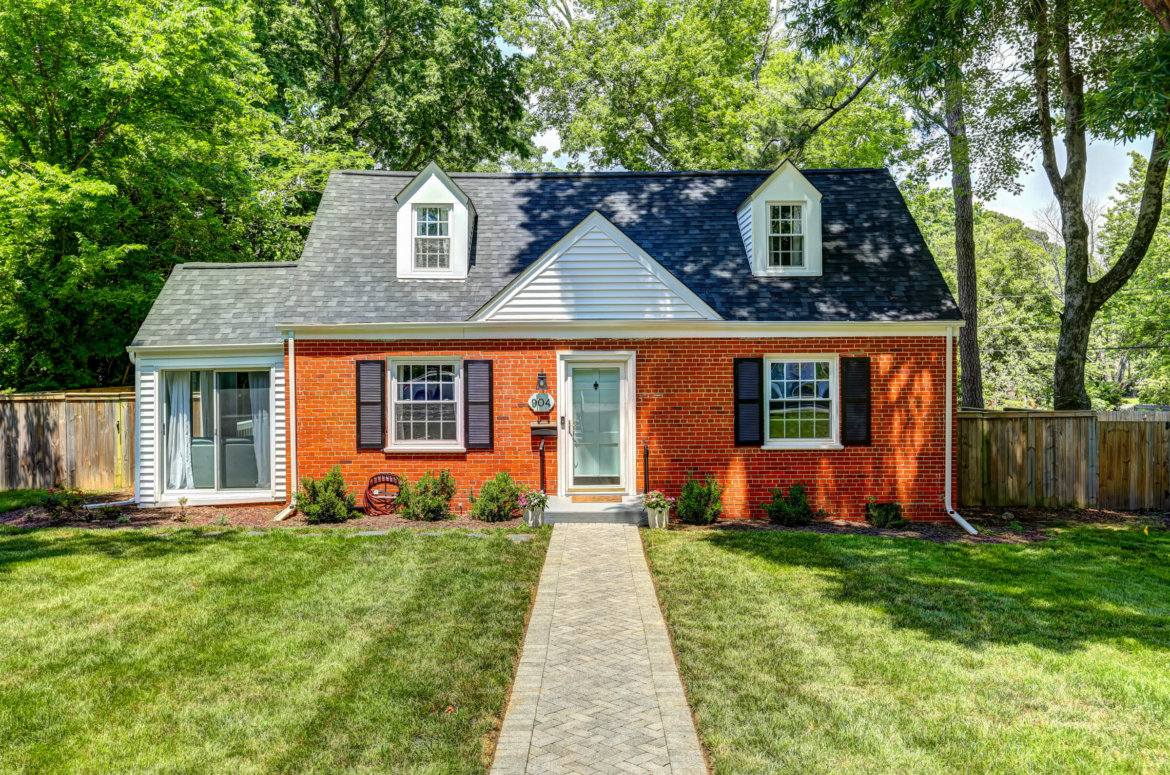904 Greenway Ln-57